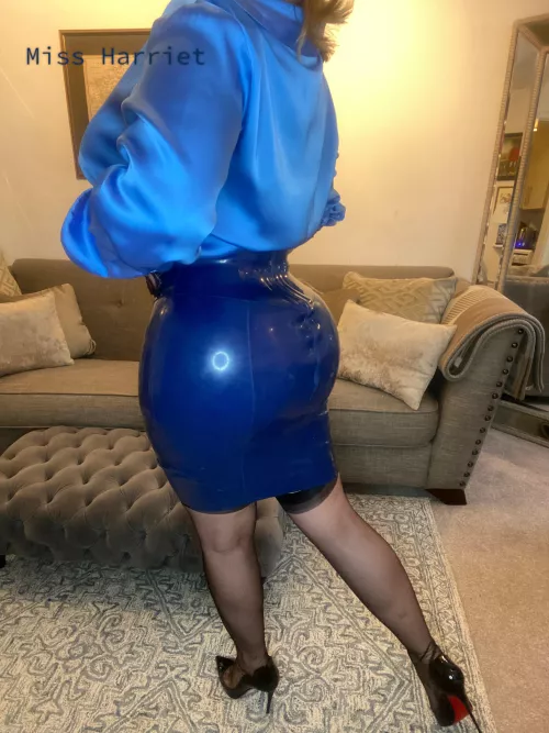 Time to cage you before your lesson in how to worship your goddess!