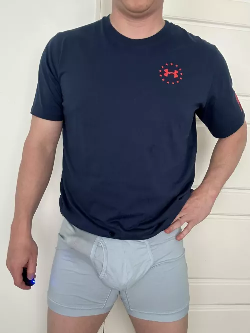 Who wants a meat stuffed taco?