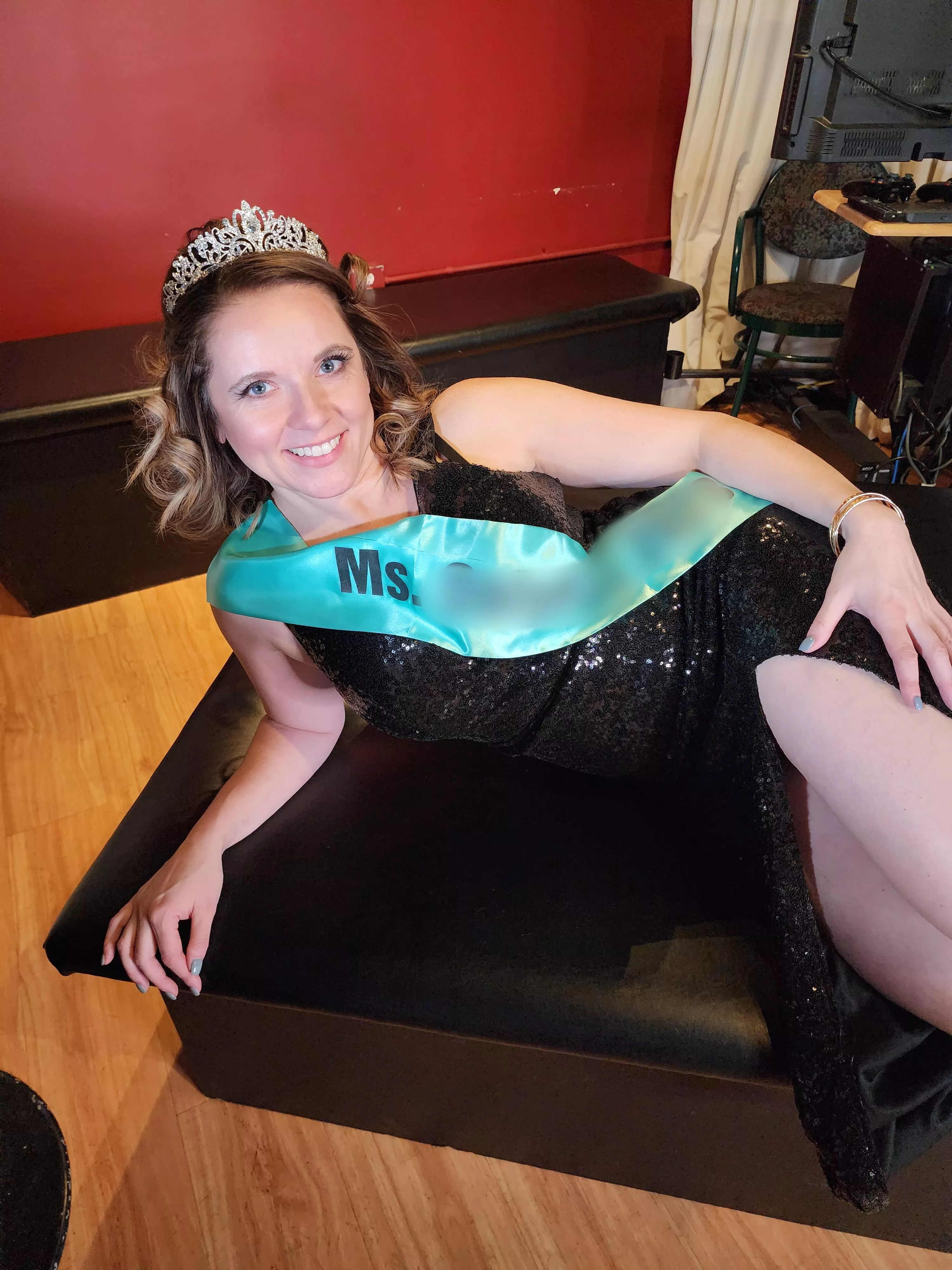 Yes, i had sex backstage wearing this lol