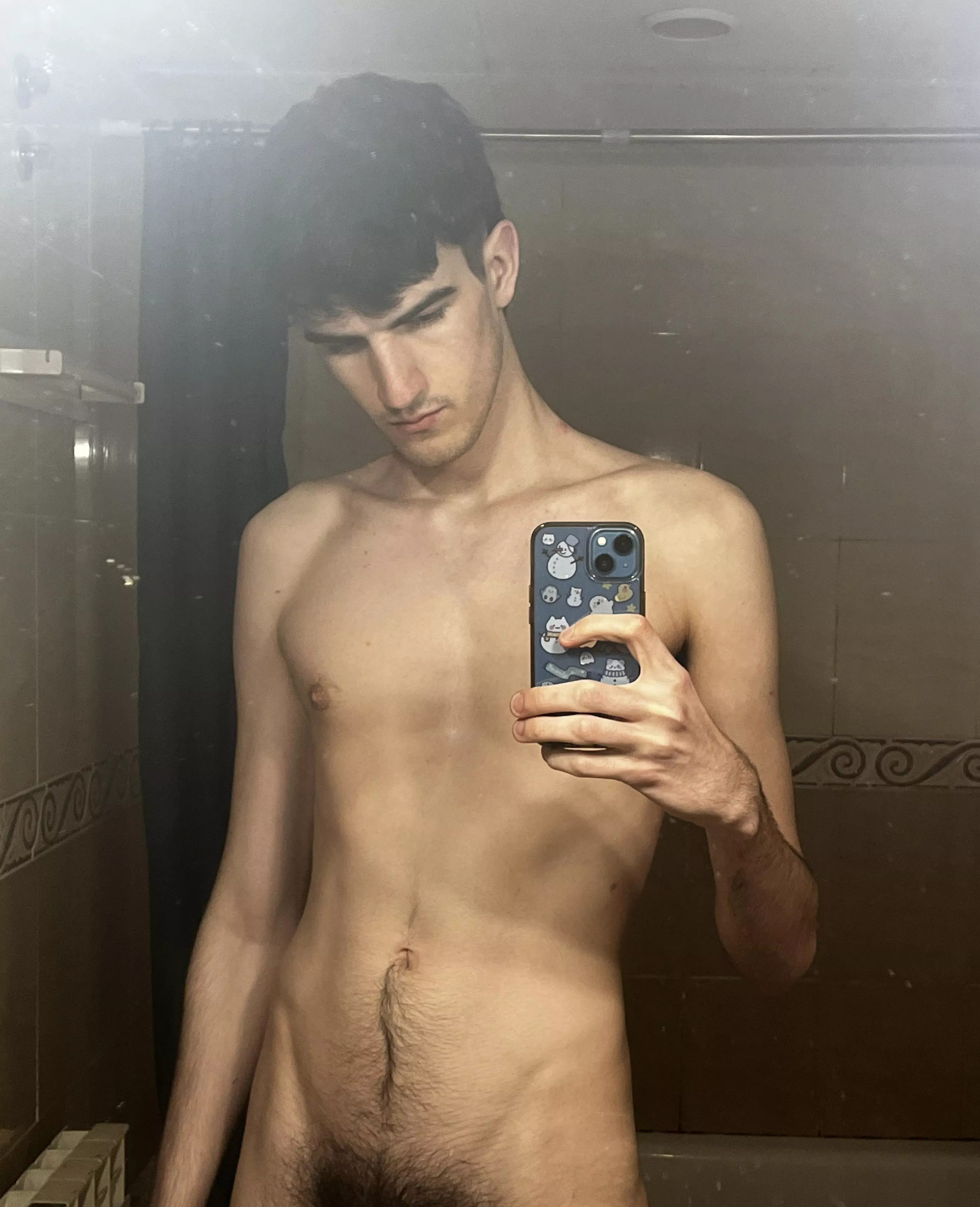19yo boy looking for older dom