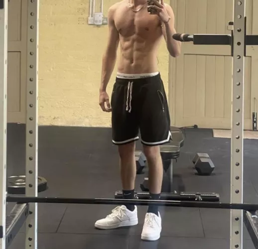 20 m fit into muscular guys snap kalii963