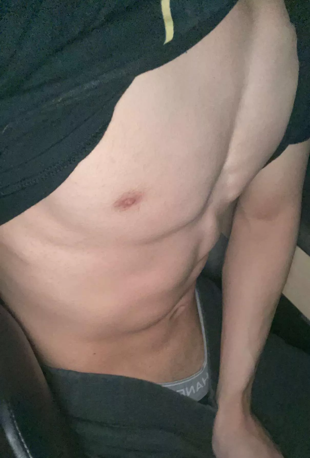 22 fit looking for a twink to control me till I cum @dubutofuz