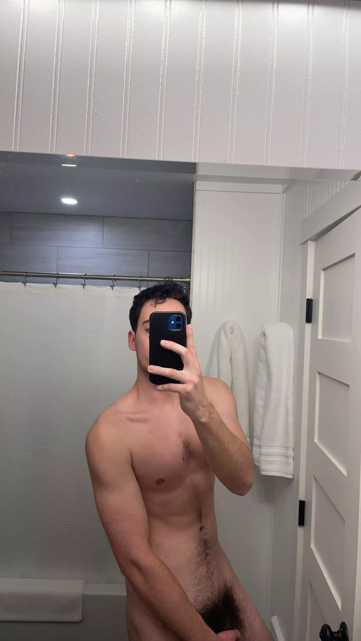 23m looking for a good time. any chill fit guys out there? hmu jacksonnorthup