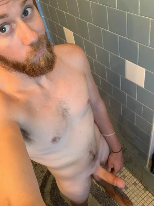 31m I hope everyone has a good hump day!