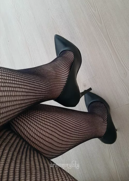 After a long day, need someone to give me a nice massage