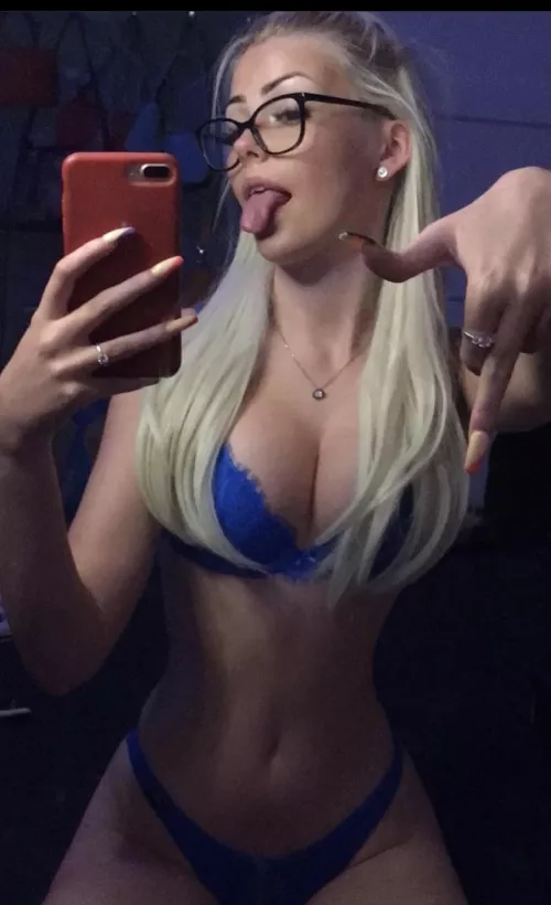 Blonde chav 🔥🔥