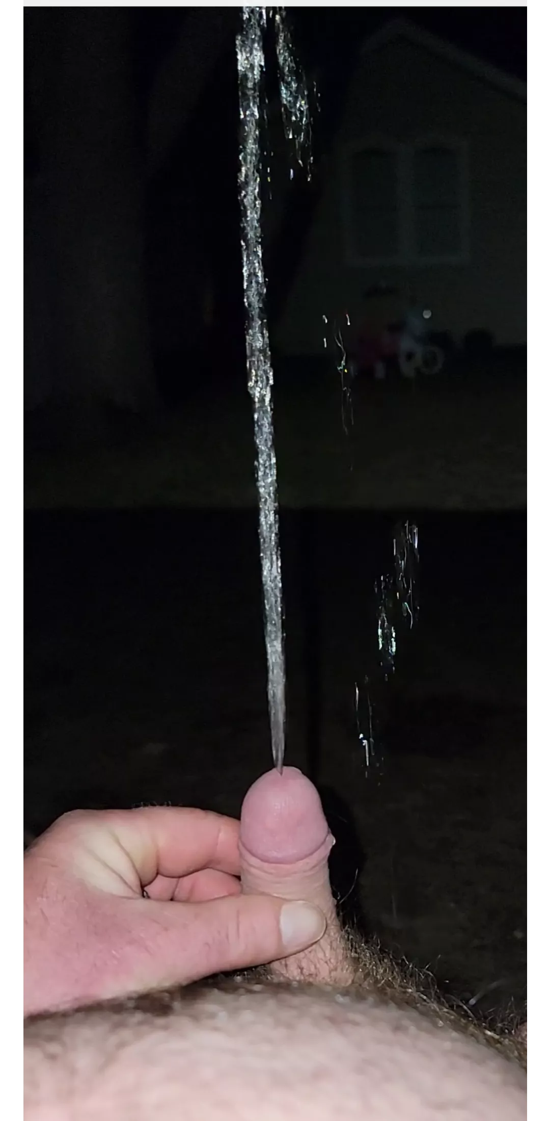 Drinking and ❄️ nite couldn't hold back sucks how small it gets on ❄️