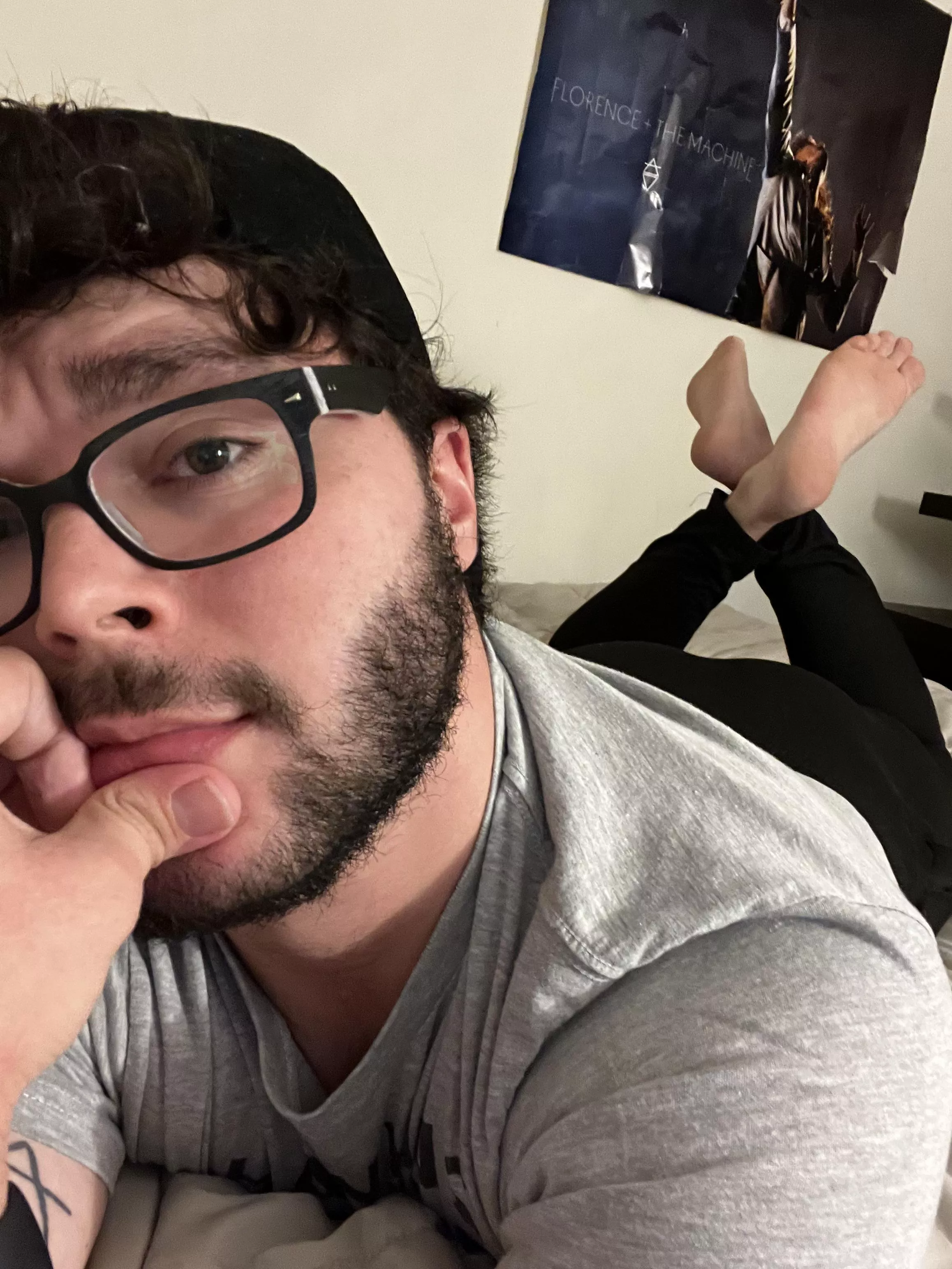 Happy Hump Day y’all ❤️ hope it’s a good day for you! Anyone else a fan of the game Equilinox on steam? Any recommendations for games like that?