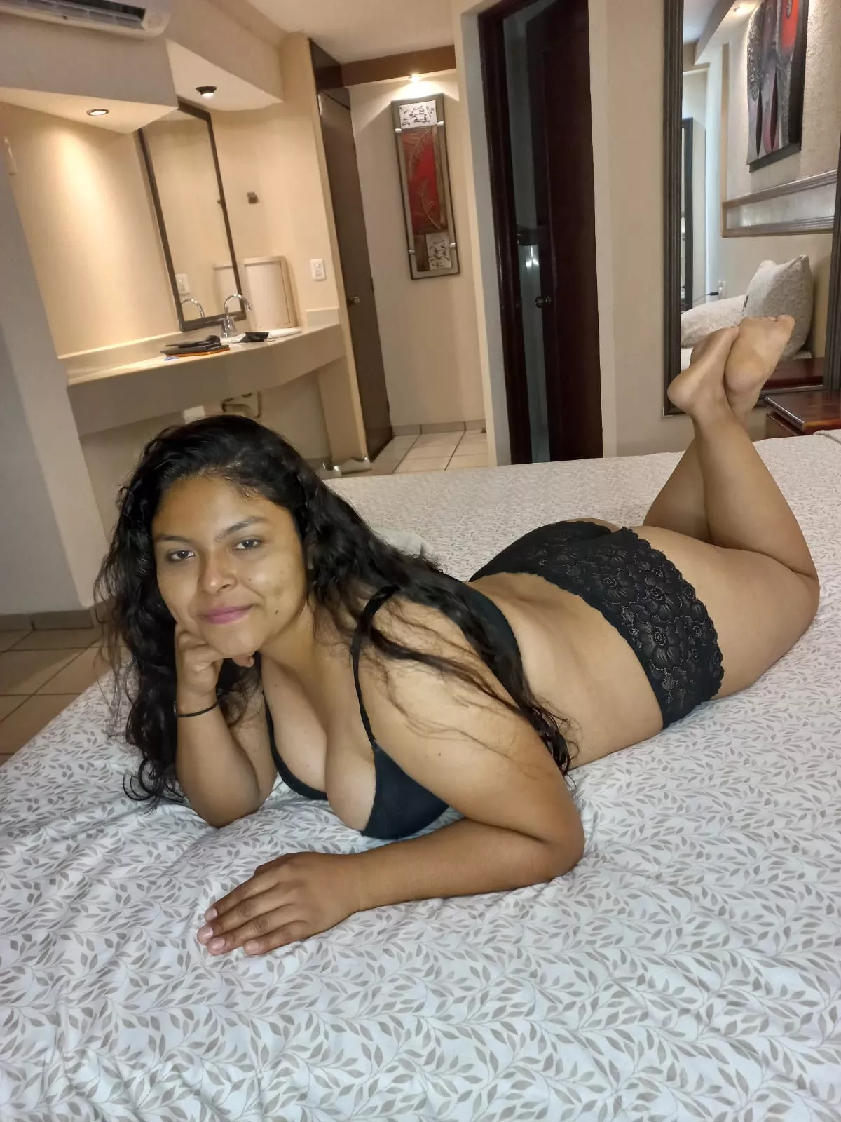 Help me undress and connect with me