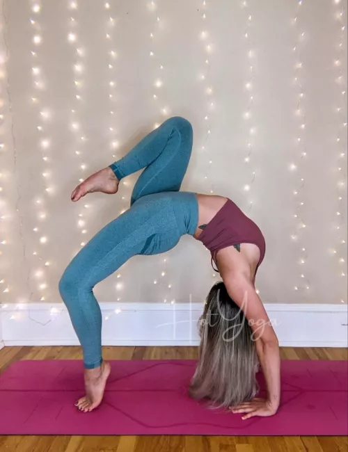 I love stretching like this