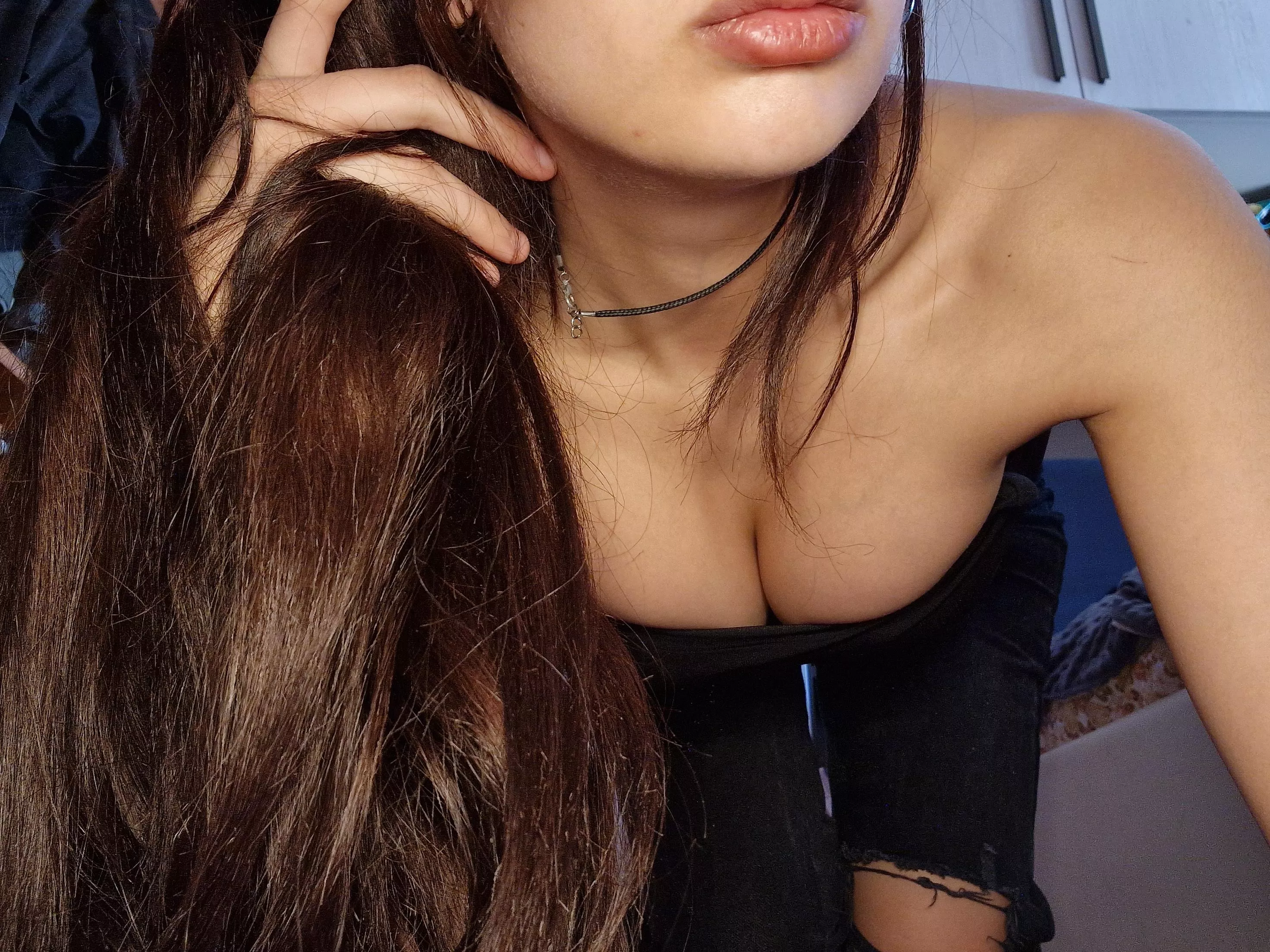 I moved my hair to give you a better view