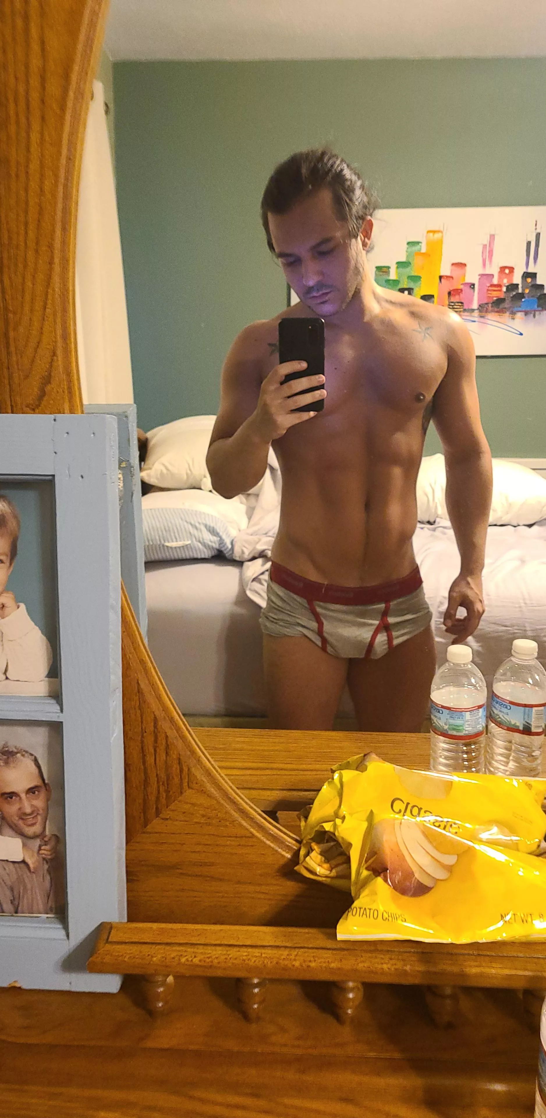 I wasn’t eatin those chips :)