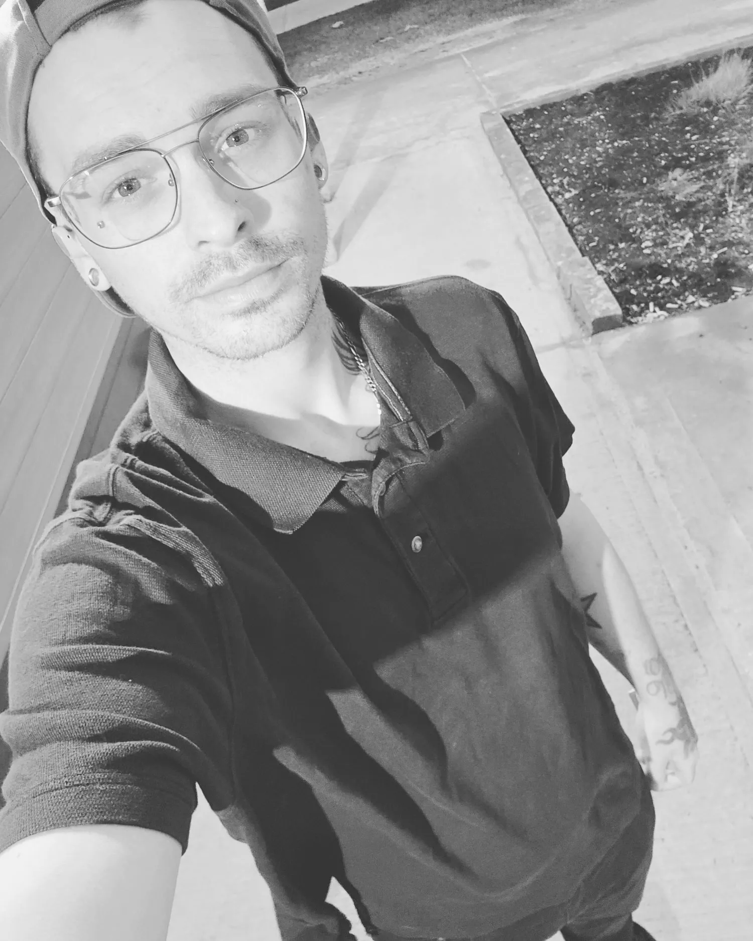 I work 2 jobs, 7 days a week. Most importantly, I manage to stay cute... most days 😅✌️