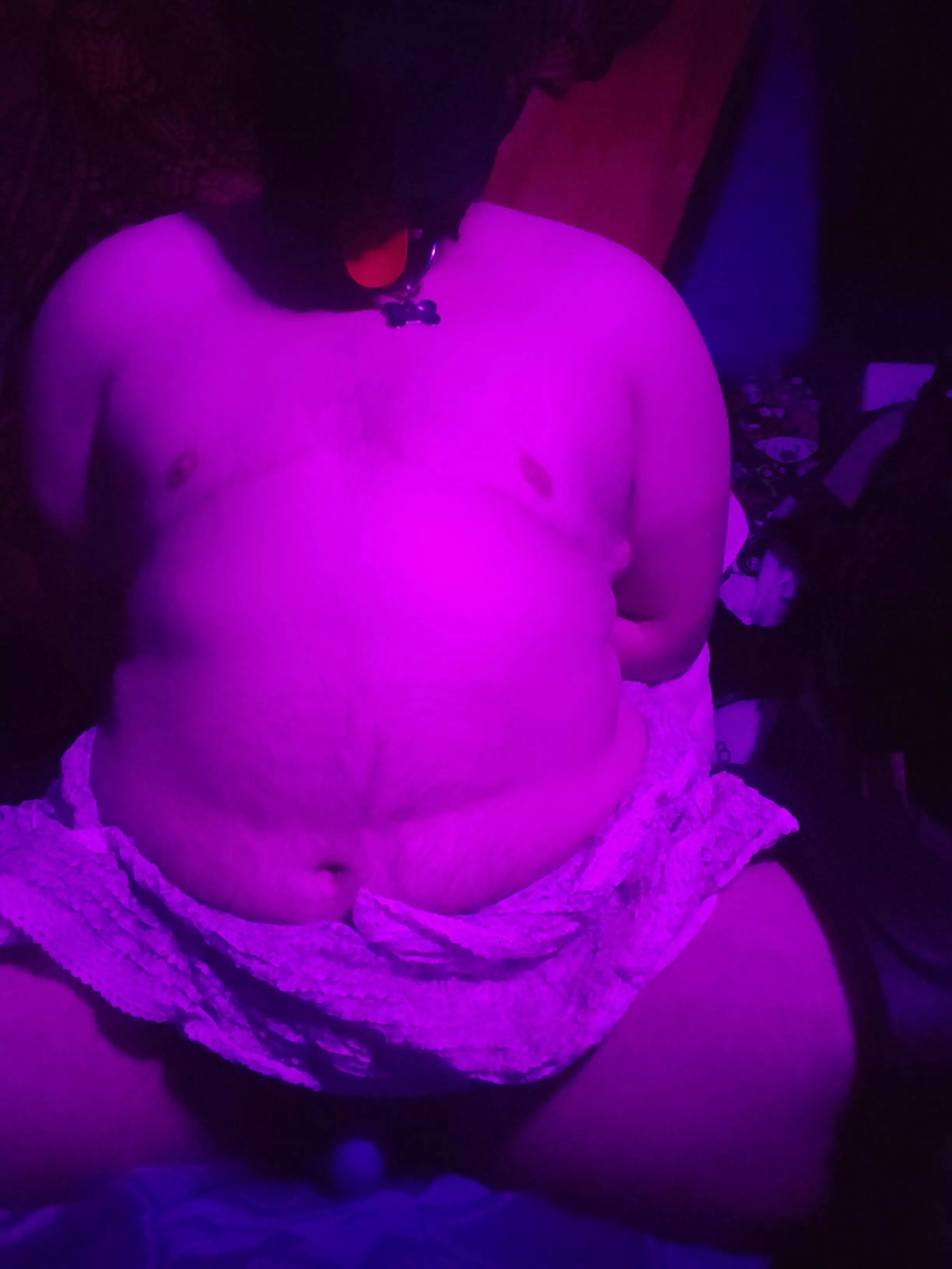 its been a while since ive been allowed to cum 🥰🥰