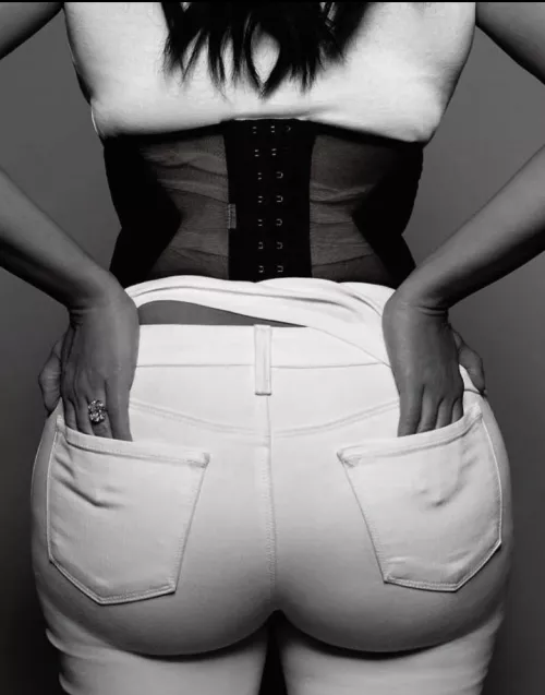 Kim and the giant peach 🍑