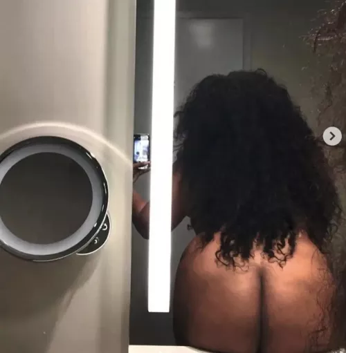Lizzo’s fat ass 🍑