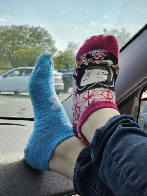 Mismatch but still cute 😌