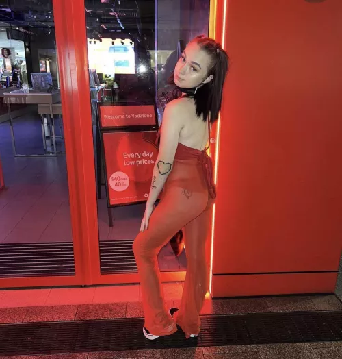 My favourite club outfit because you can see it all (F20)