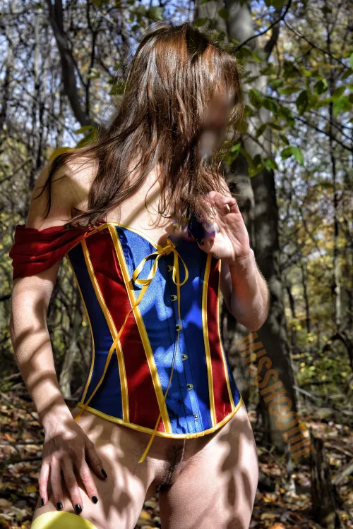 Play in the forest with me