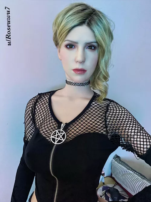 Quiet is so sexy 💕