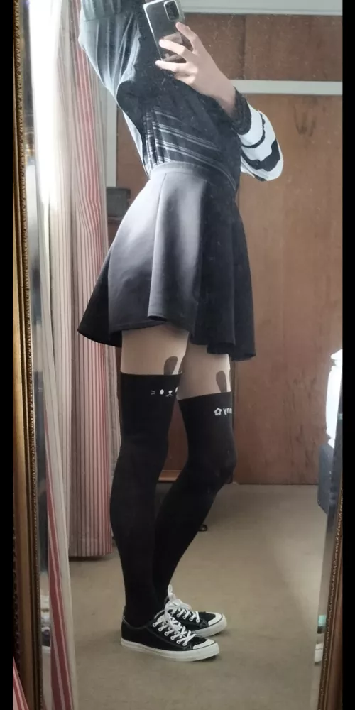 Really like this outfit! >×<