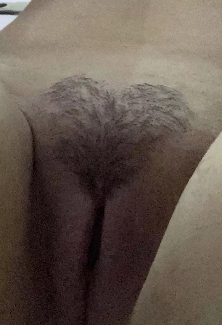 spreading love through my pussy