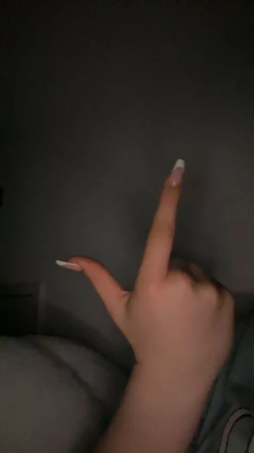 Who loves my new nail like I do