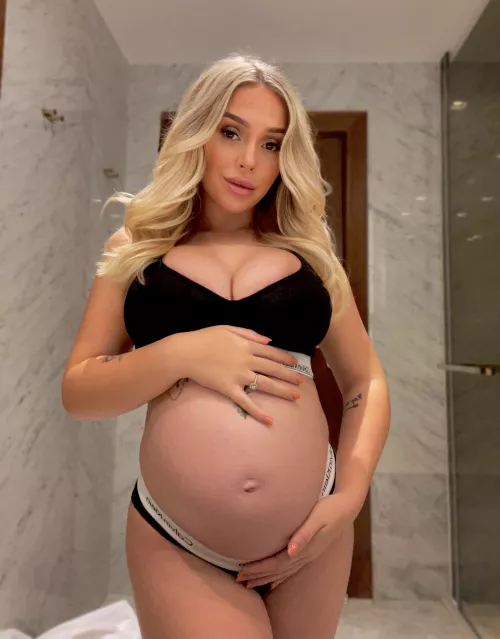 Would you still fuck my preggo pussy?