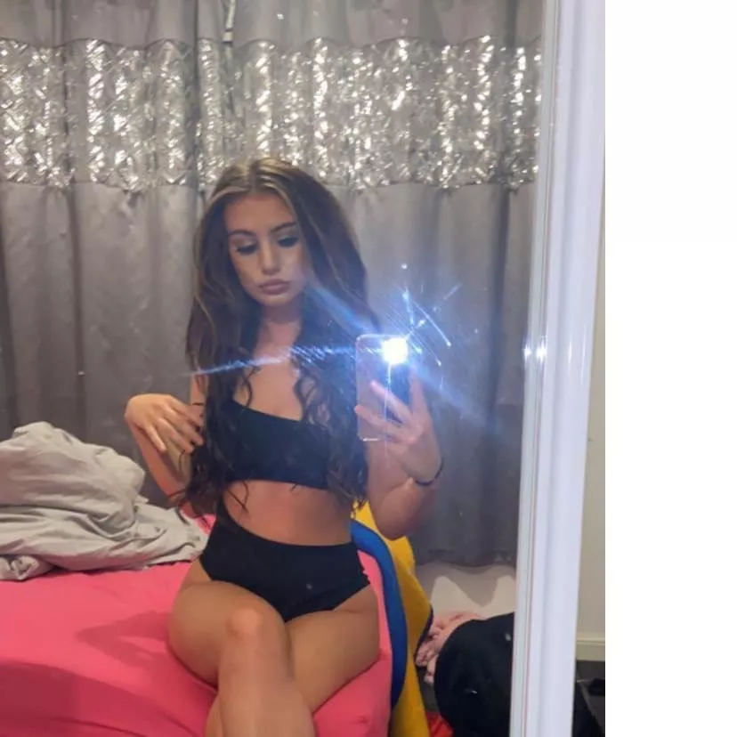 You can tell she’s thick