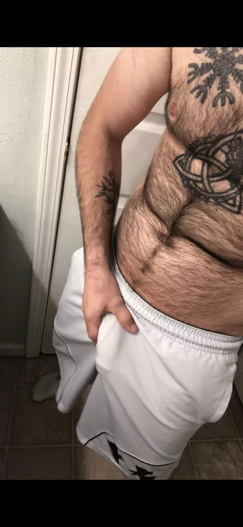 Can you tell it’s thick through my shorts?