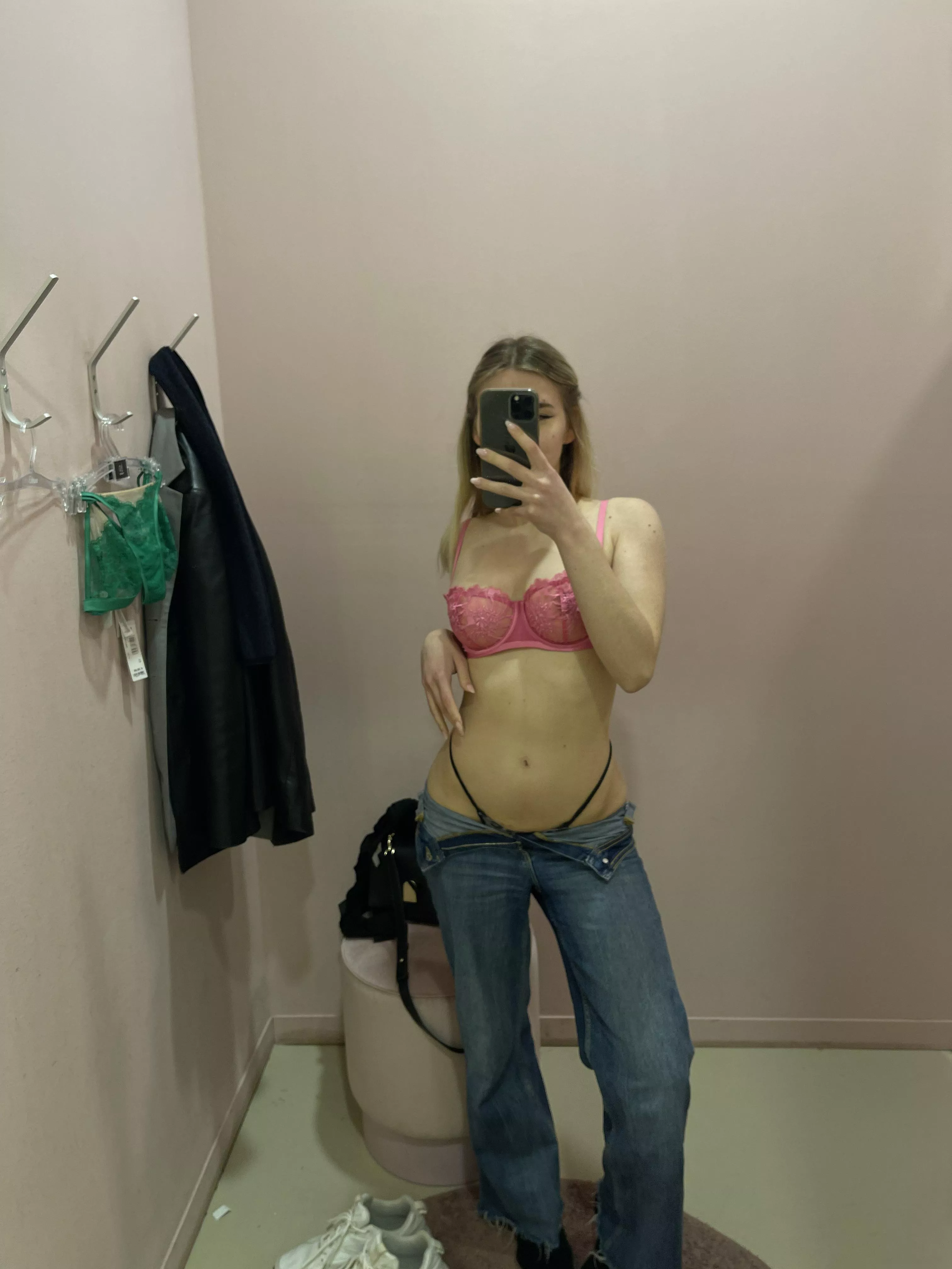 Cum and undress me🥵