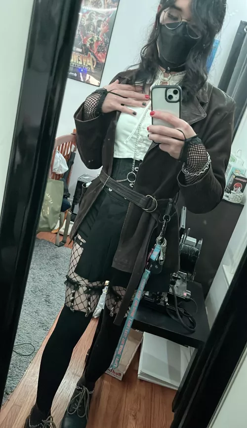 do u guys like my outfit?? :3