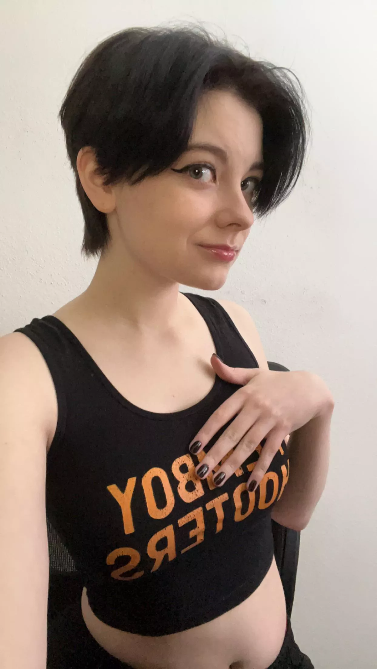 Do you want me as your waiter at… Boi Hooters? ;)