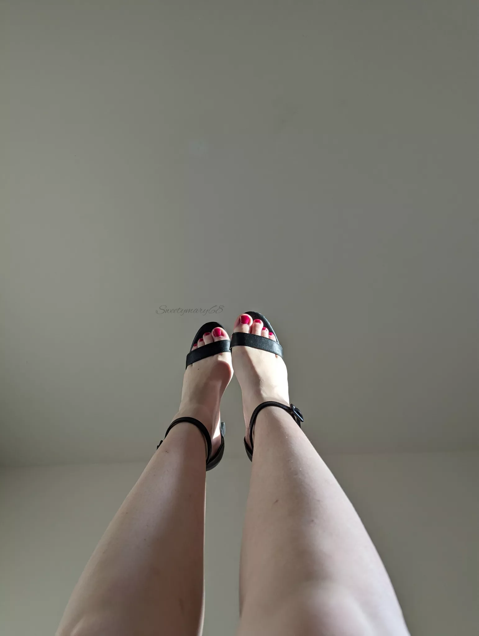 Does my nail polish match well with my heels? 🥰