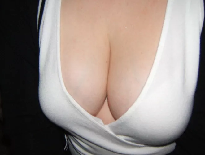 F19🥺CHUBBY TITTIES🥺