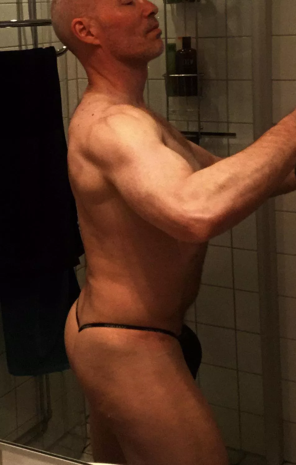 Flashing my hot thong!