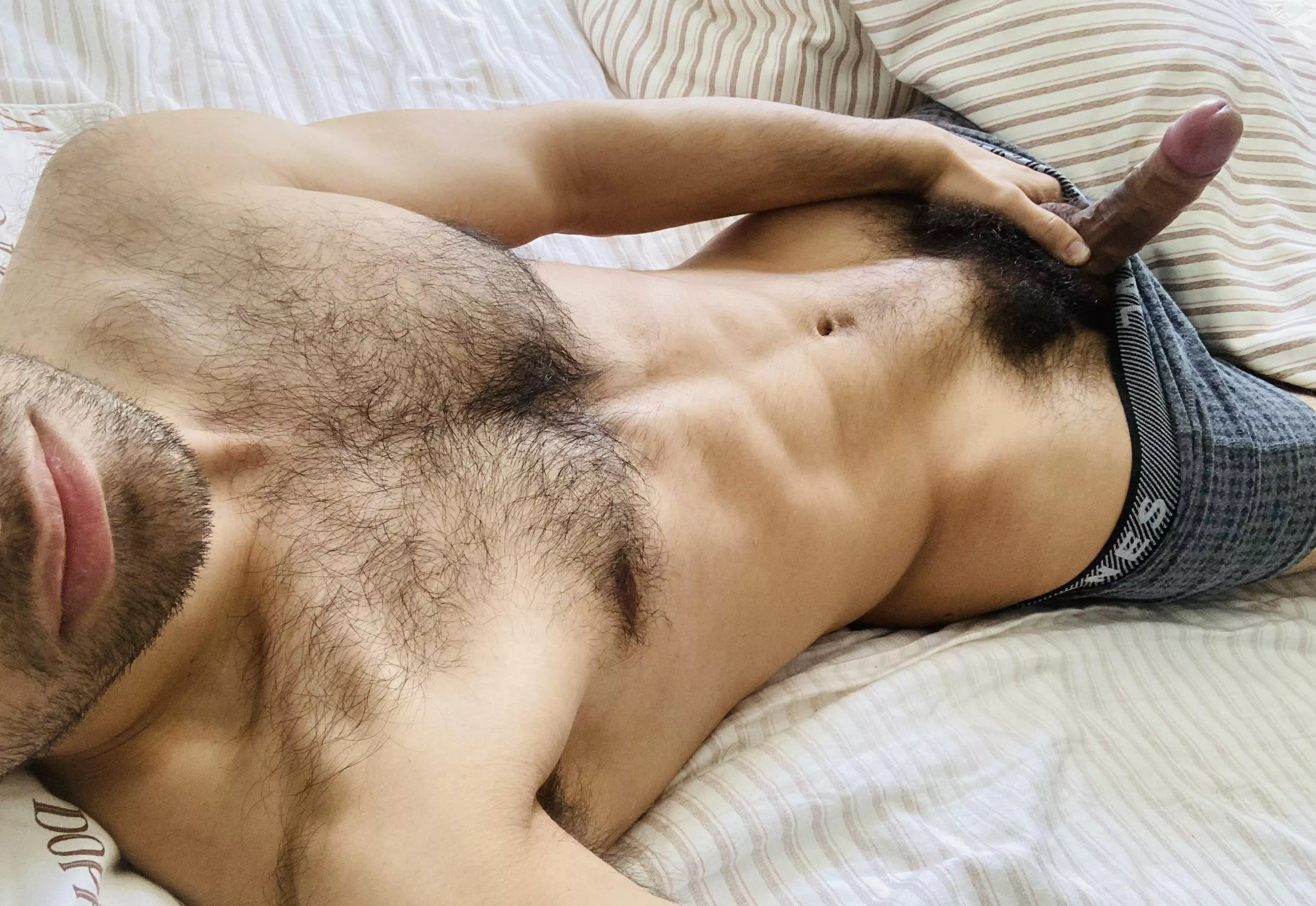 Fuck class.. anyone down to worship my cock and bush all day instead? (20)