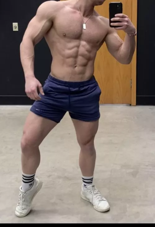 Good morning to all the big titty queens out there [M] 25