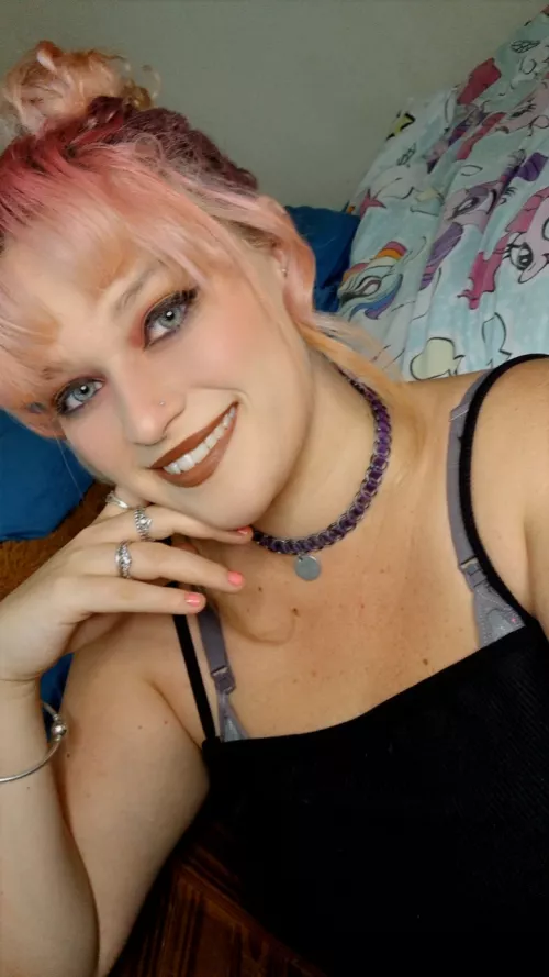 happy collared Kitty