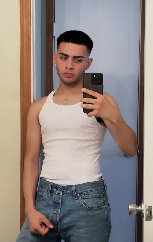 hey 👋🏼 (20 from so cal ☀️)