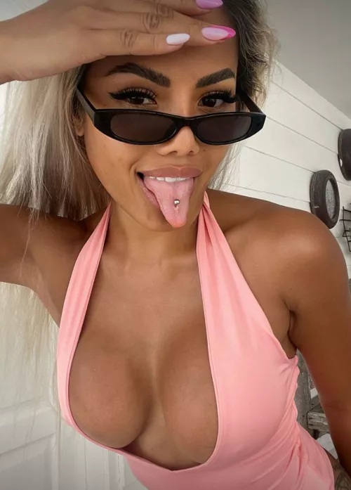 Is there such thing as a Classy Filthy Bimbo?