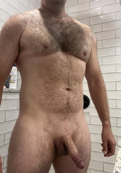 Join me in the shower on this thirsty Thursday! (30) 6’10”