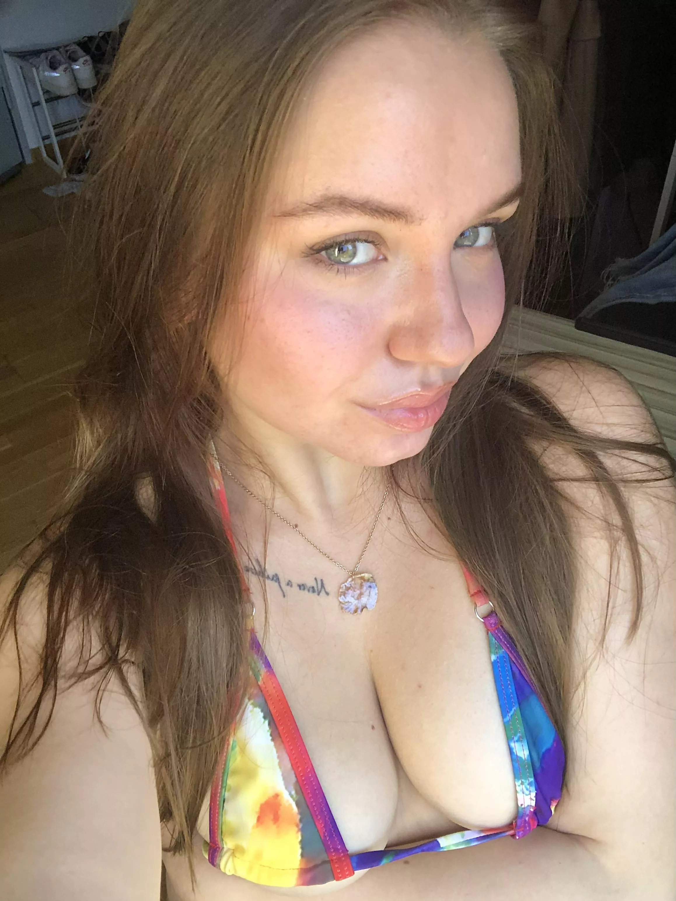 Just wanna be someone’s fuck doll rn