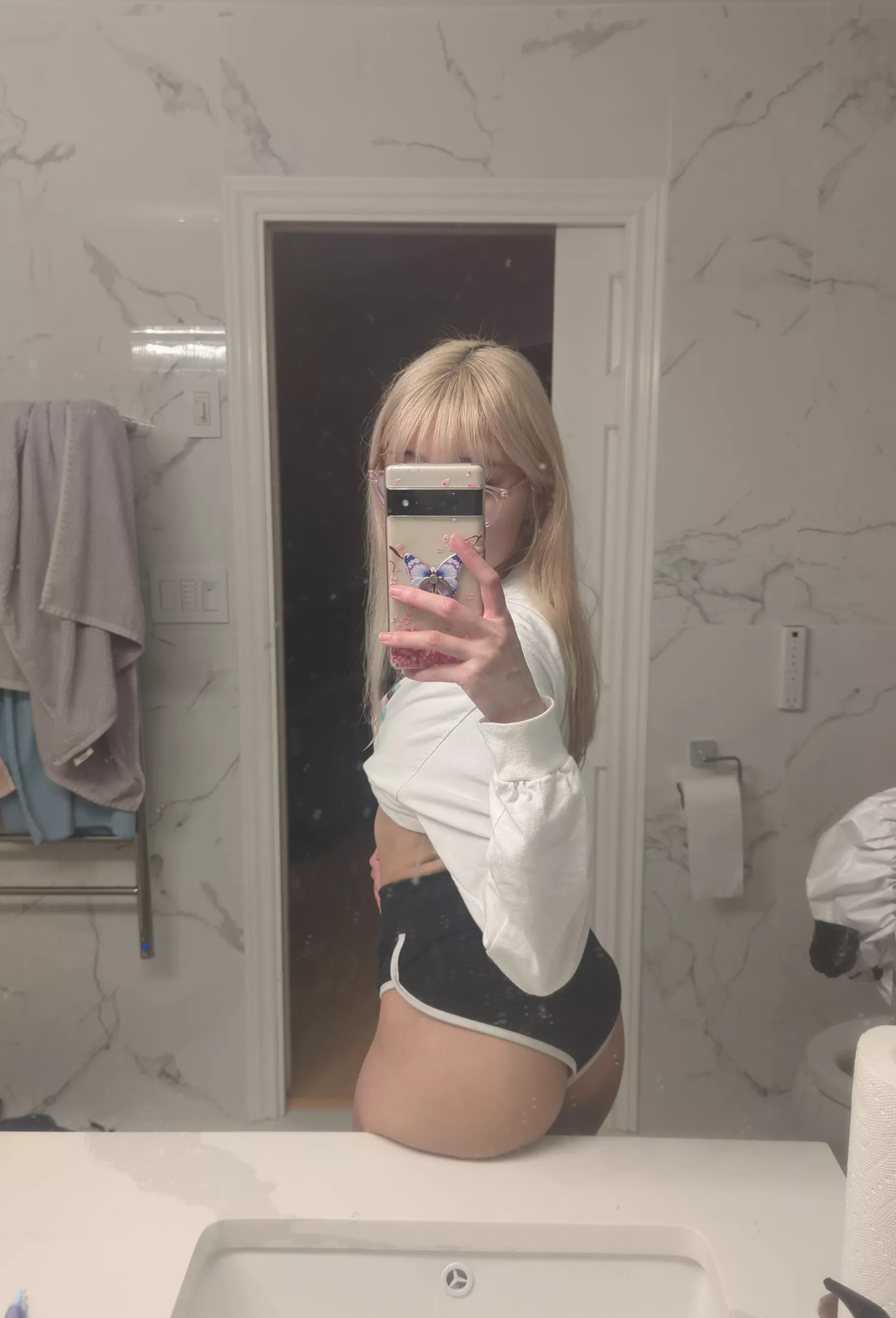 Let me jump on you until you explode in me