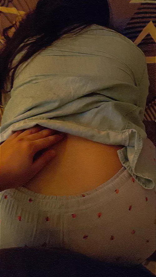 [m] thats how begs for my dick🍆🍑💦😈