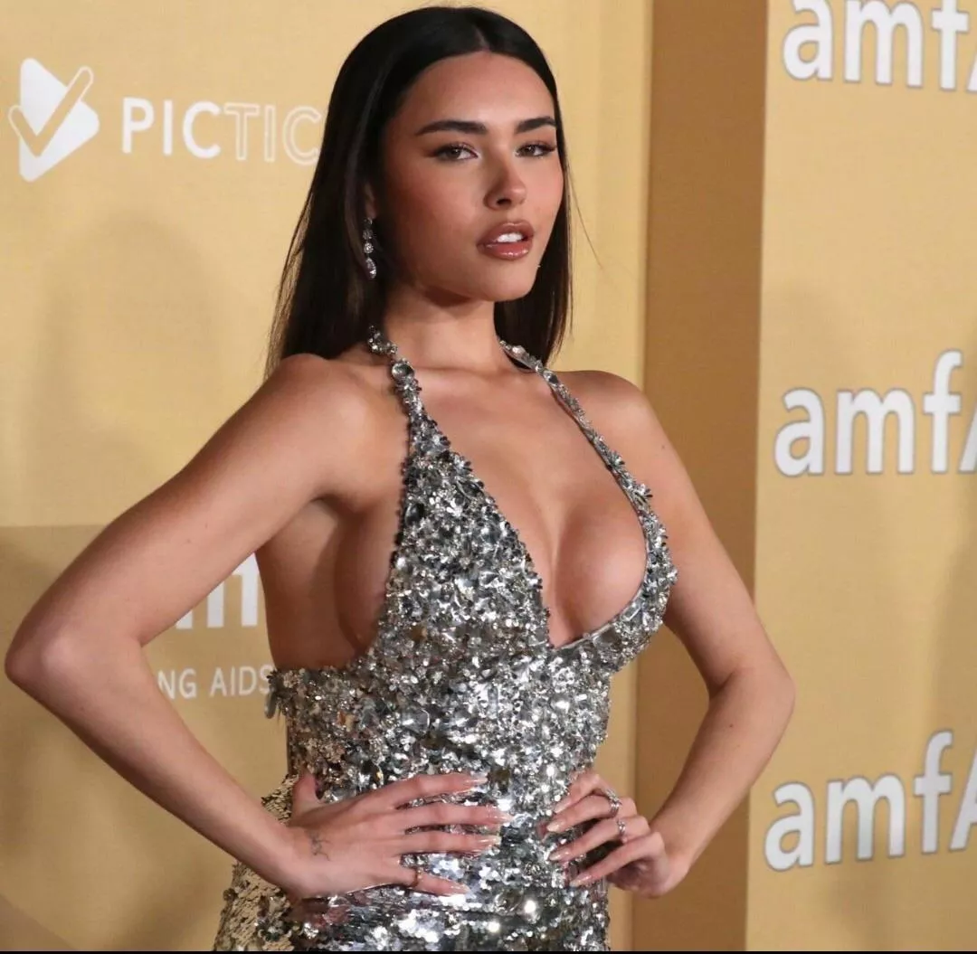 Madison Beer I am LOOKING