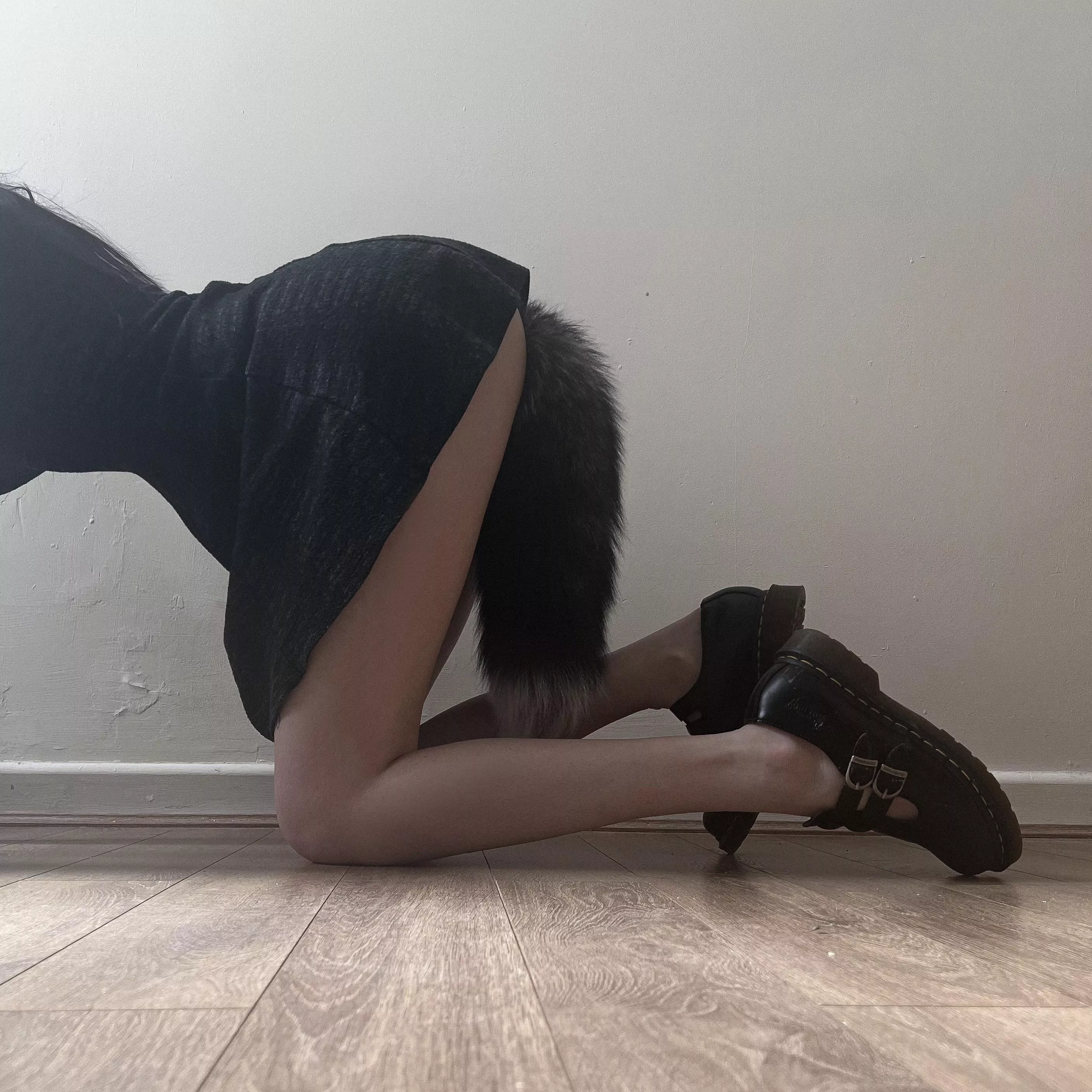 oh no this kitten is stuck! will you help her? 😰