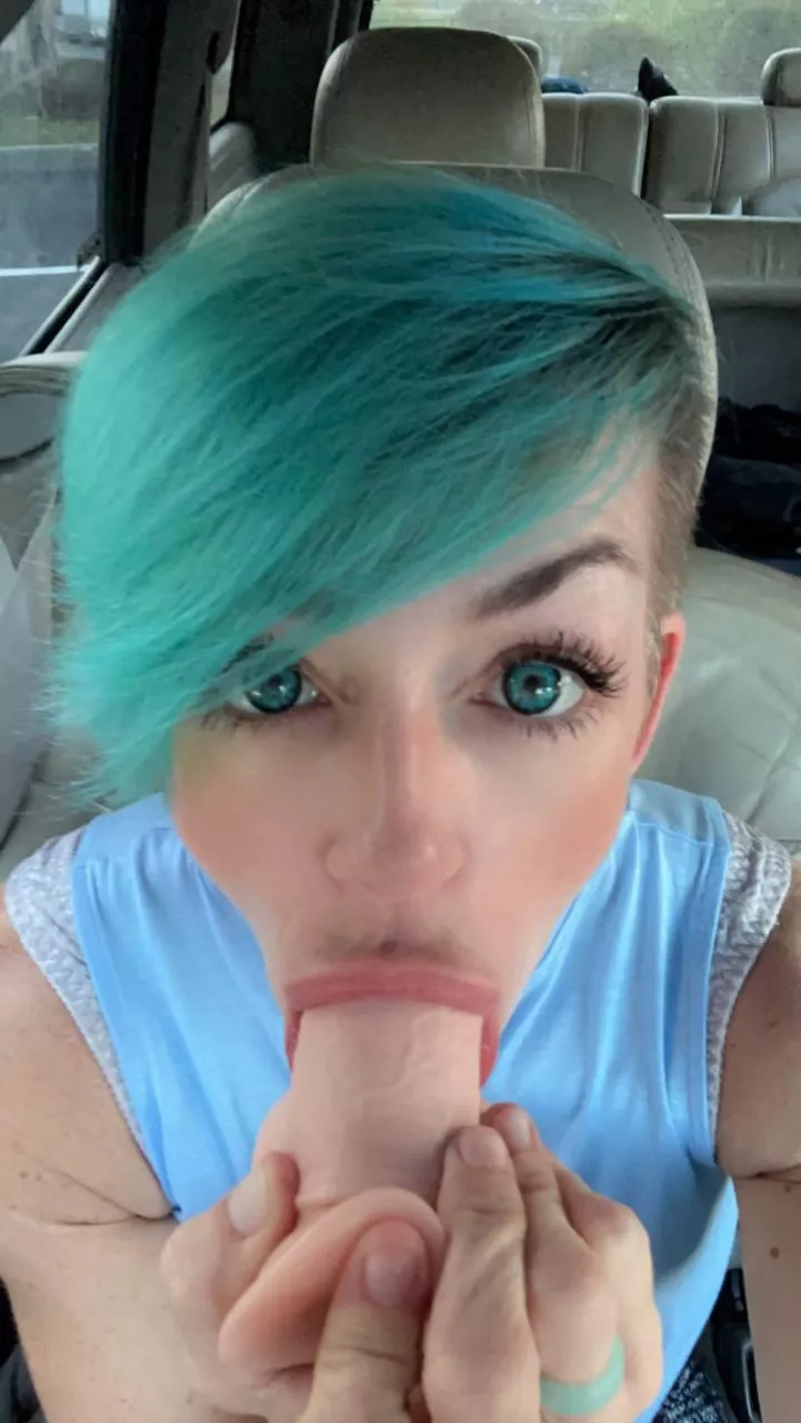 Pixie sucker
