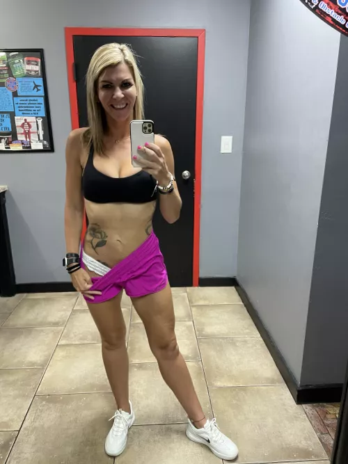 So much to see here! Simple almost 40 mom!