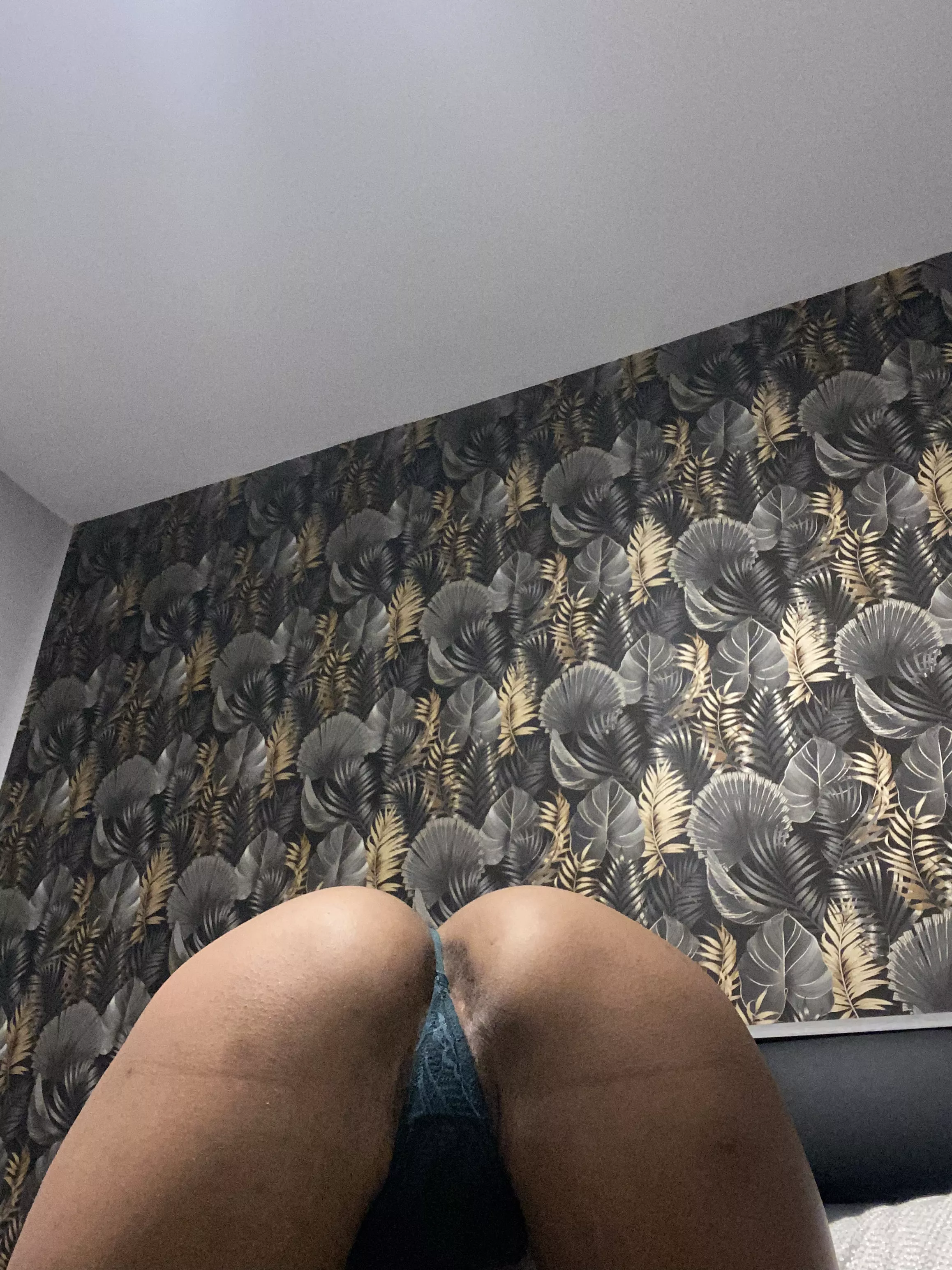 The last time I was told that my string need to be visible. I hope you can see it ok.